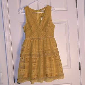 Yellow/Mustardish Double Layered V-Neck Lace Dress